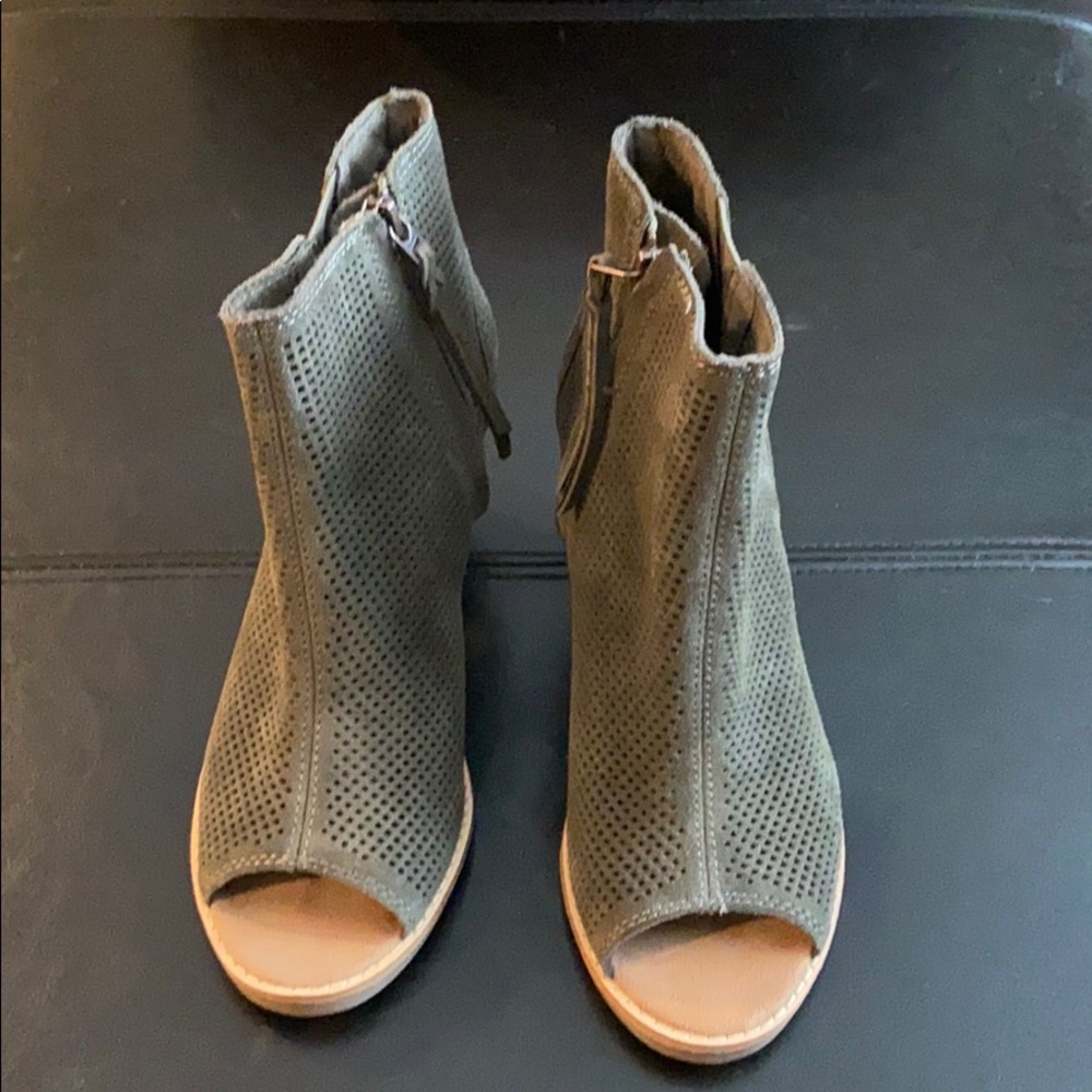 TOMS Majorca Peep Toe Booties